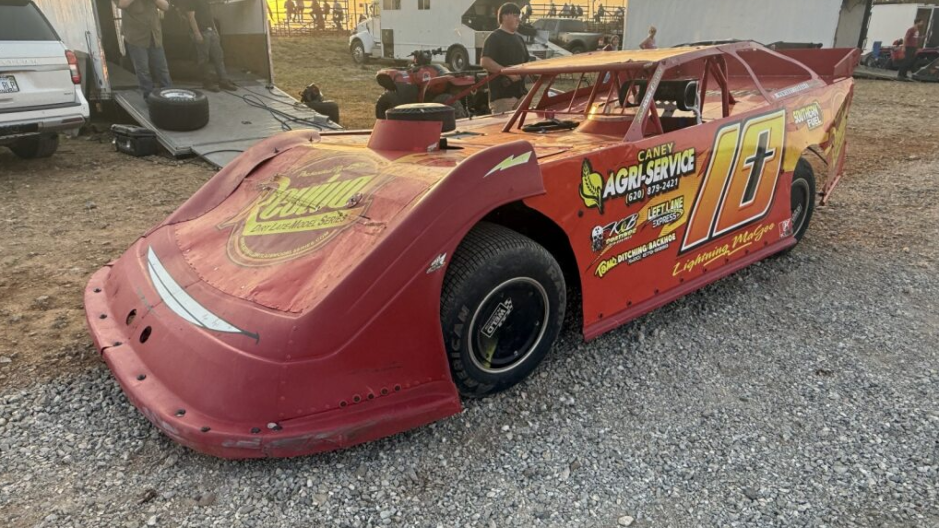 No. 10 team preparing for hot laps