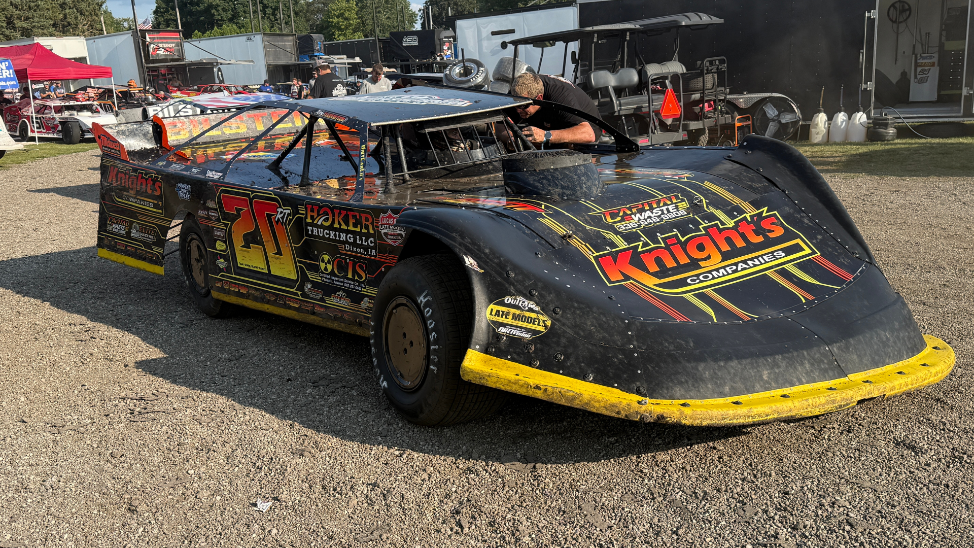 Dirt Late Model featuring MD3 components at Fairbury American Legion Speedway