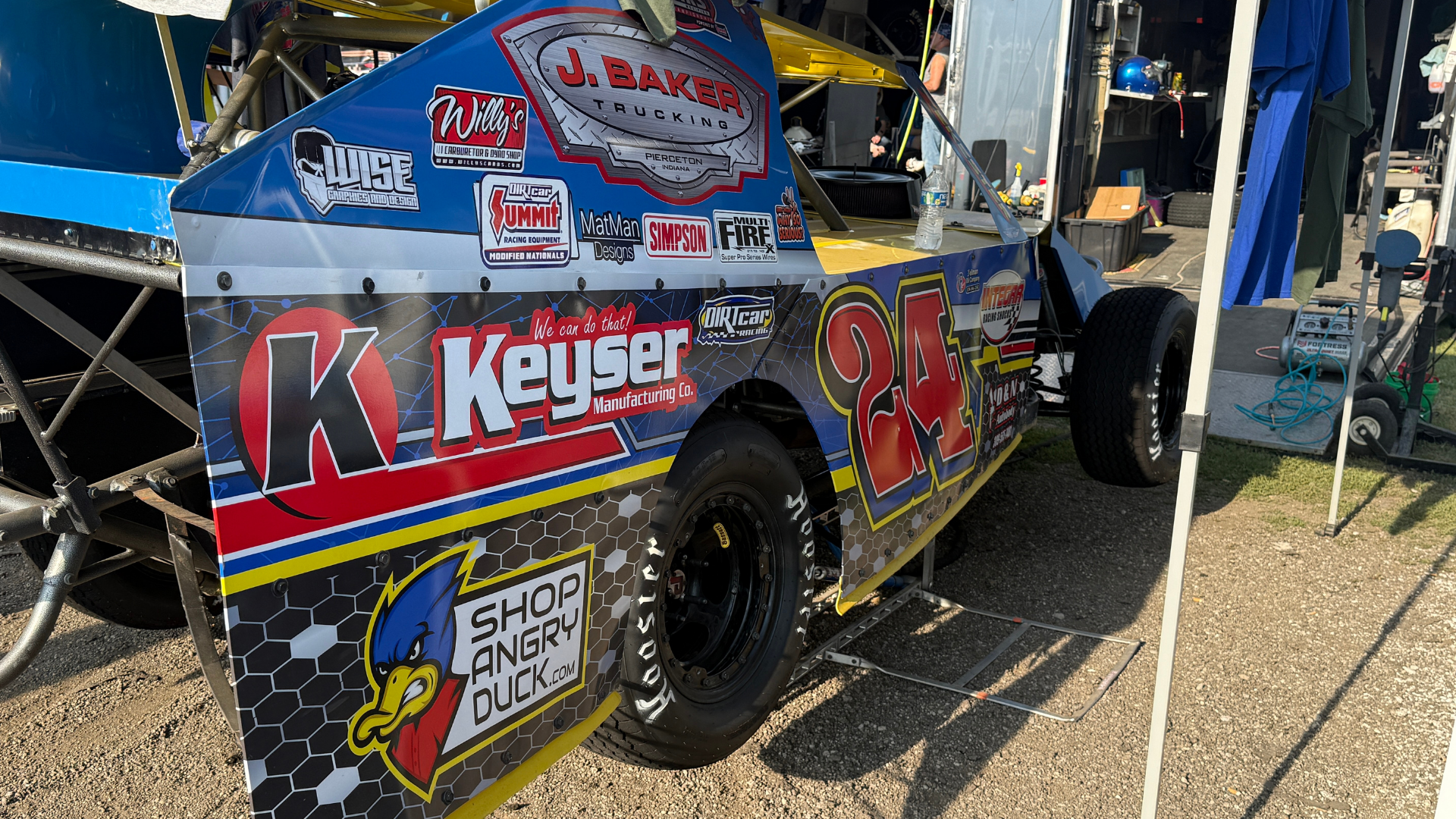 Dirt Late Model featuring Five Star and MD3 products at Fairbury Speedway