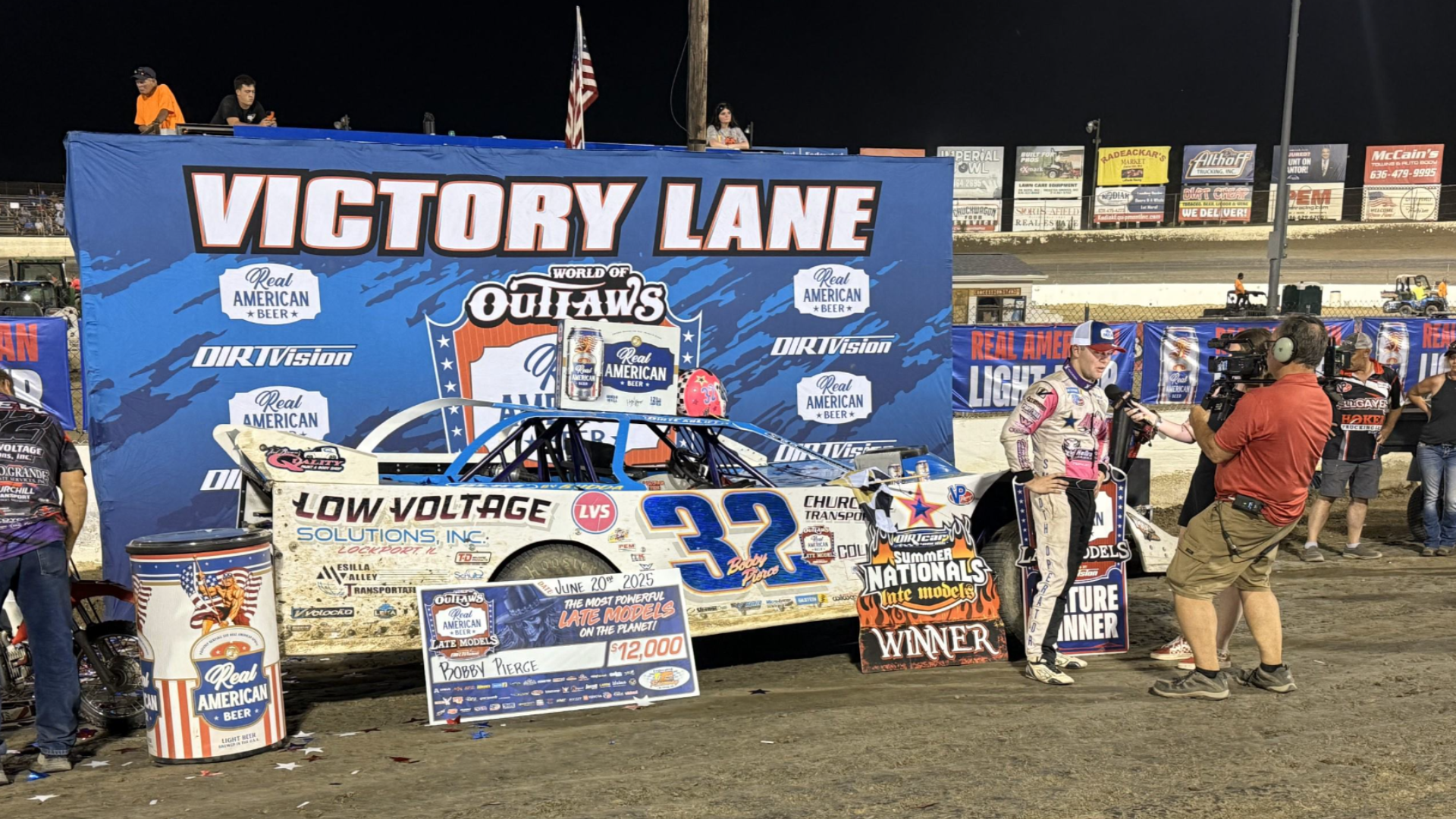 Winner Bobby Pierce