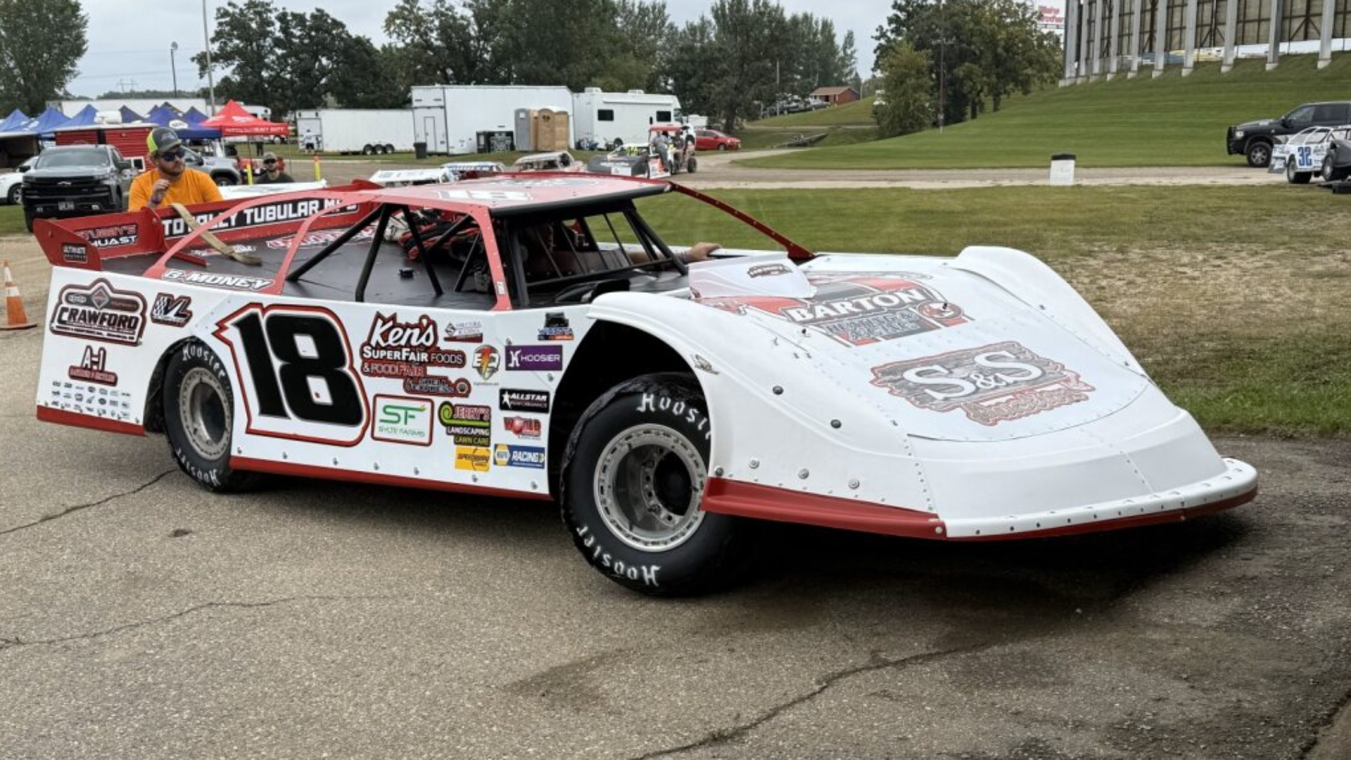 DLM18